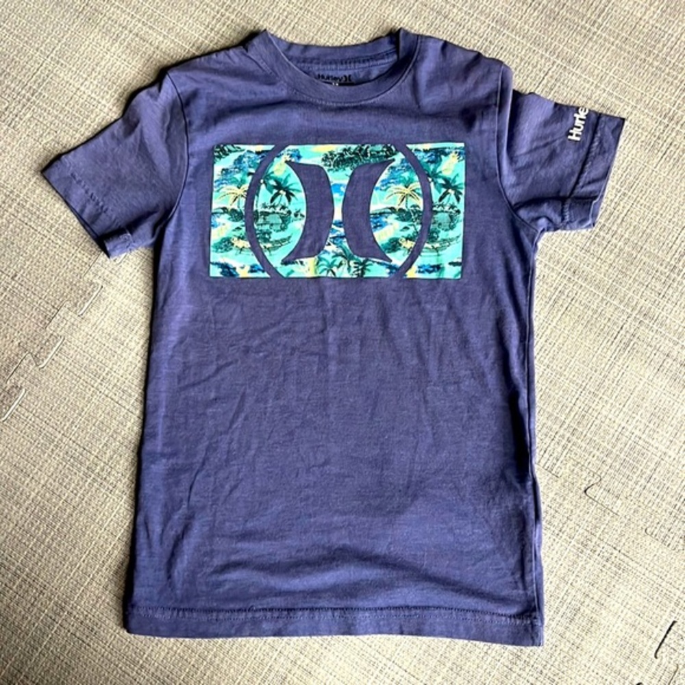 Hurley t-shirt